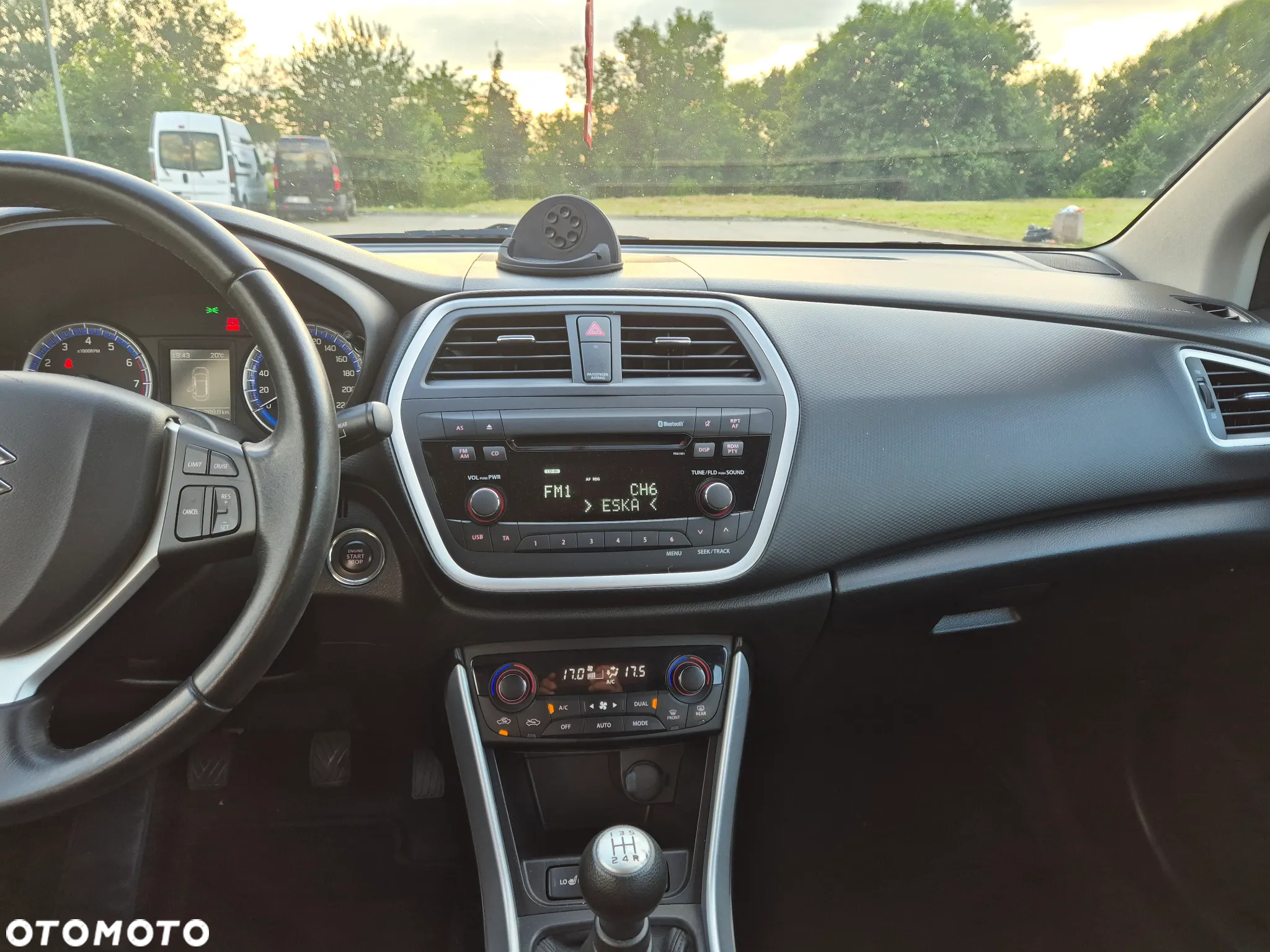 Suzuki SX4 S-Cross 1.6 Comfort - 10