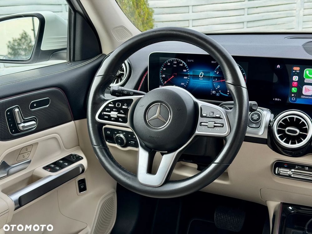Mercedes-Benz GLB 250 4Matic 8G-DCT - 7