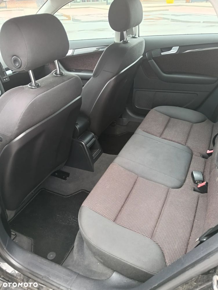 Audi A3 Sportback 2.0 TDI DPF Ambiente - 11