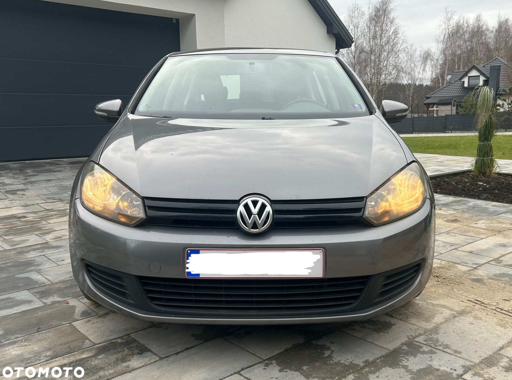 Volkswagen Golf - 6