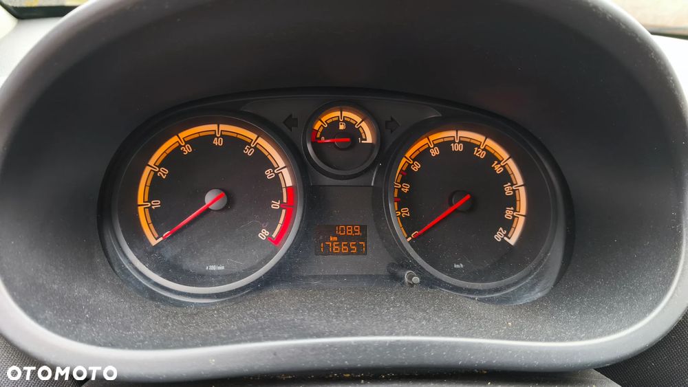 Opel Corsa 1.2 16V Enjoy - 34