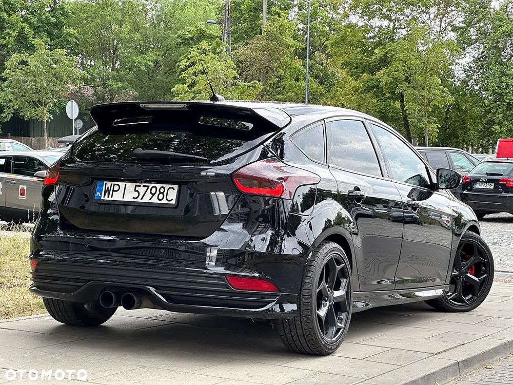 Ford Focus 2.0 EcoBoost ST - 4