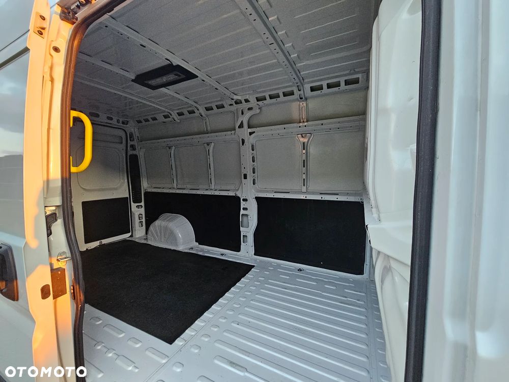 Fiat Ducato 2.2 M-Jet L4H2 RS: 4035 mm - 22