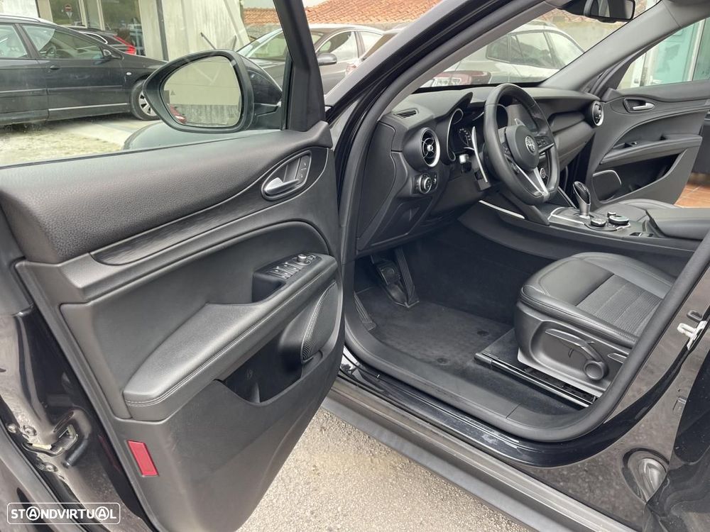 Alfa Romeo Stelvio 2.2 D Super AT8 - 10