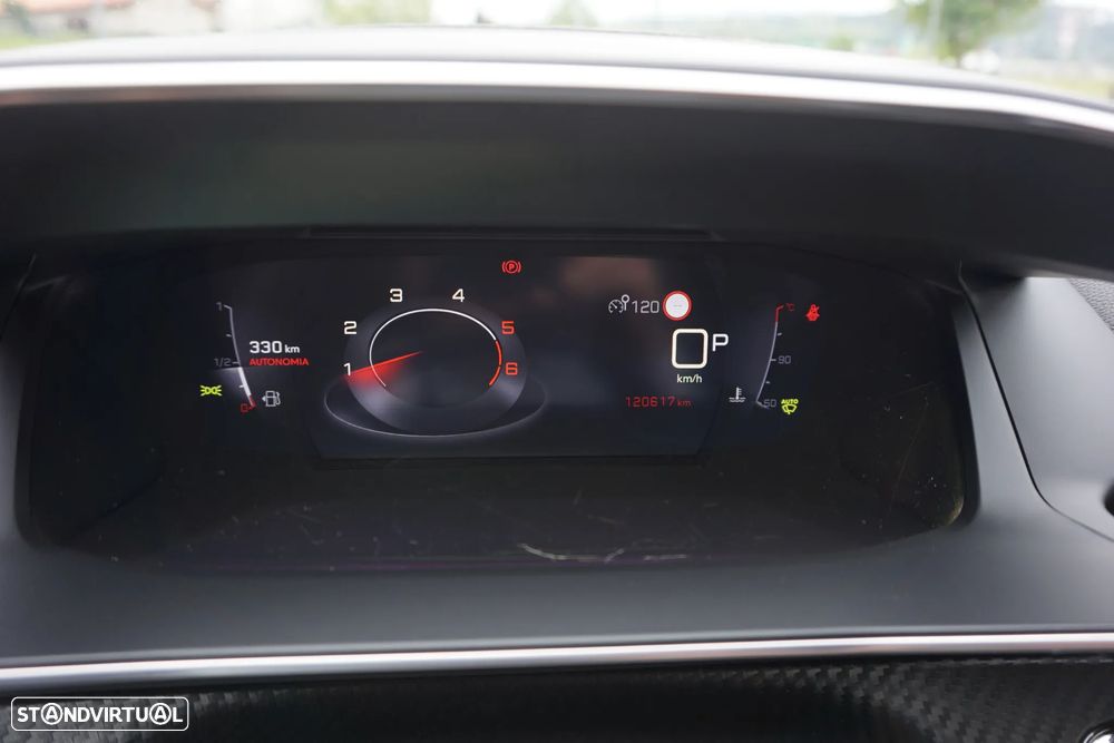 Peugeot 2008 1.5 BlueHDi GT Line EAT8 - 25