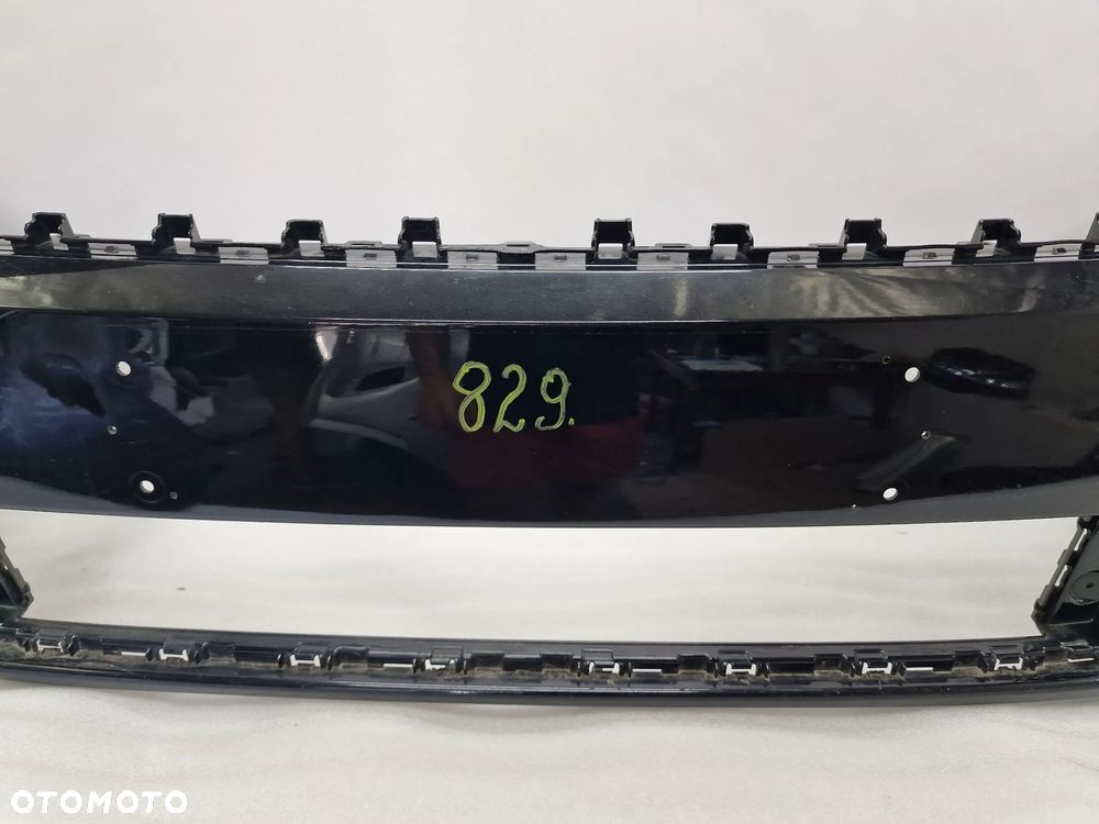 VW PASSAT B7 3AA 11- ZDERZAK PRZEDNI PRZÓD BEZ SPRYSKÓW I PDC , NR 3AA807221 , NR AUKCJI NZ829 - 9