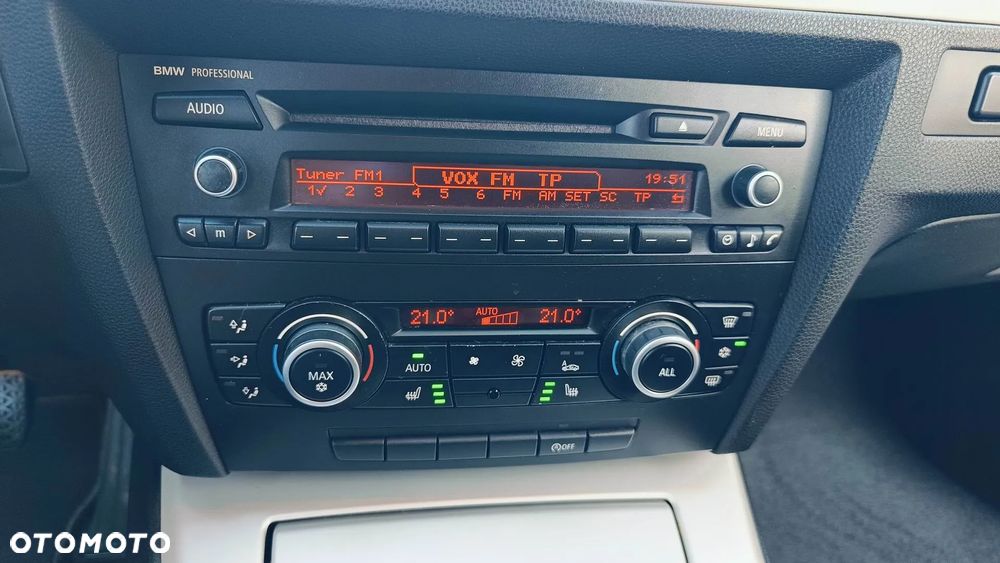 BMW Seria 3 318i - 26