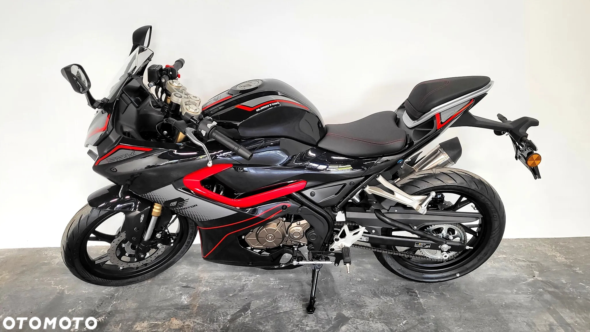 QJMOTOR SRK 125R - 5
