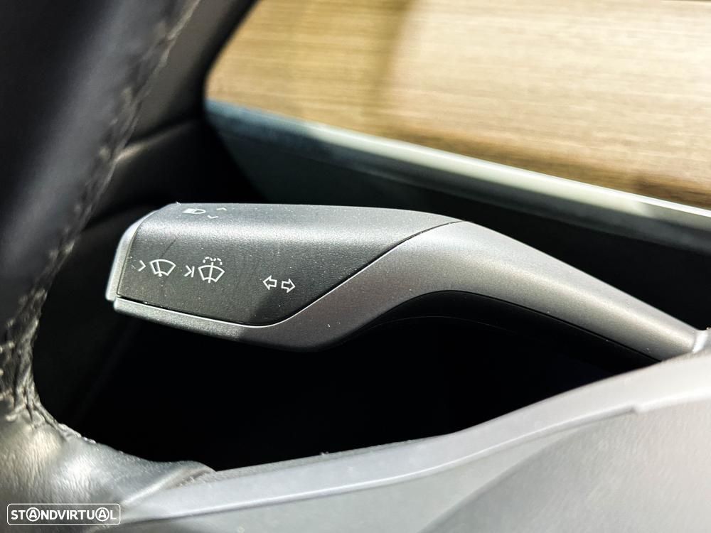 Tesla Model 3 Long-Range Dual Motor AWD - 41