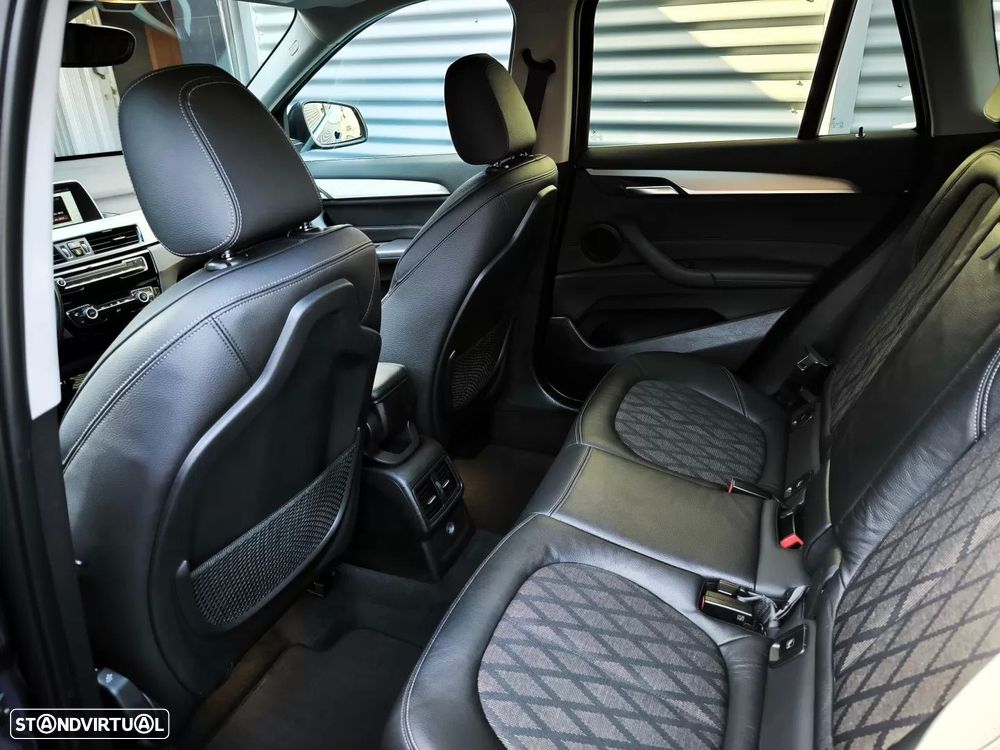 BMW X1 16 d sDrive xLine - 32