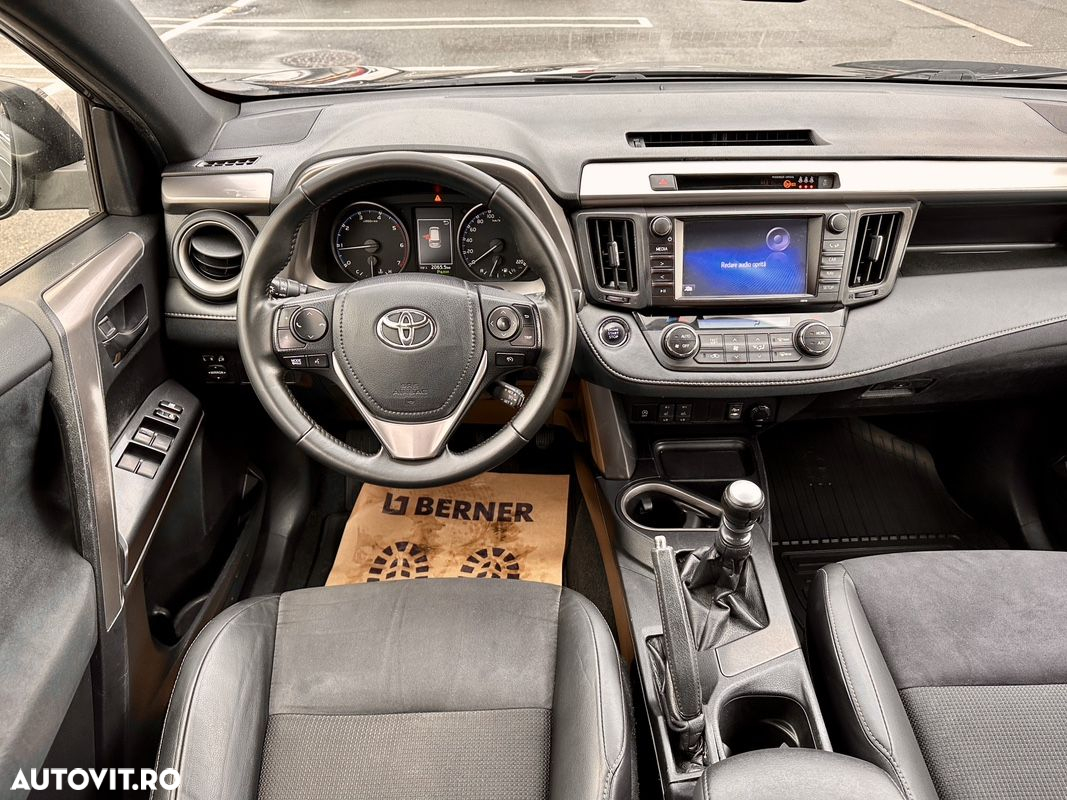 Toyota RAV4 2.0 D-4D 2WD Executive - 22