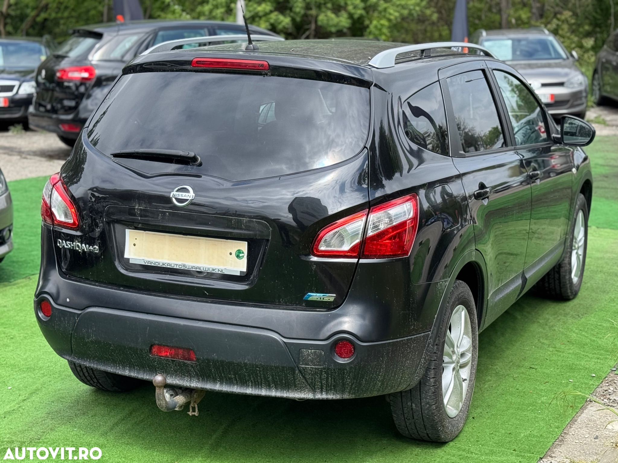 Nissan Qashqai+2 - 14