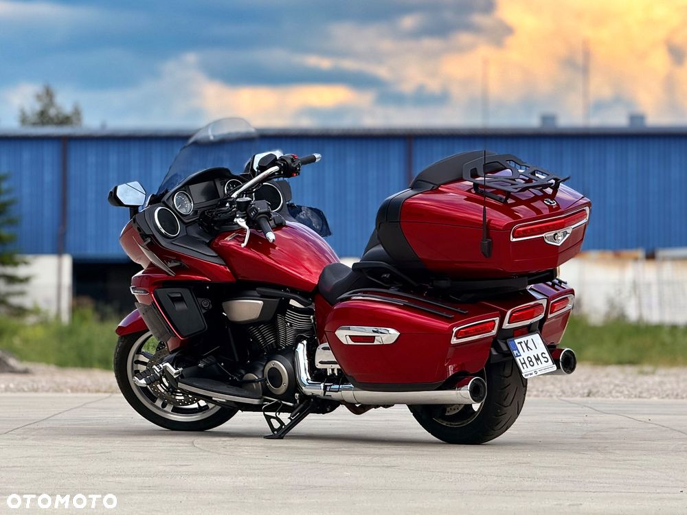 Yamaha Venture - 4