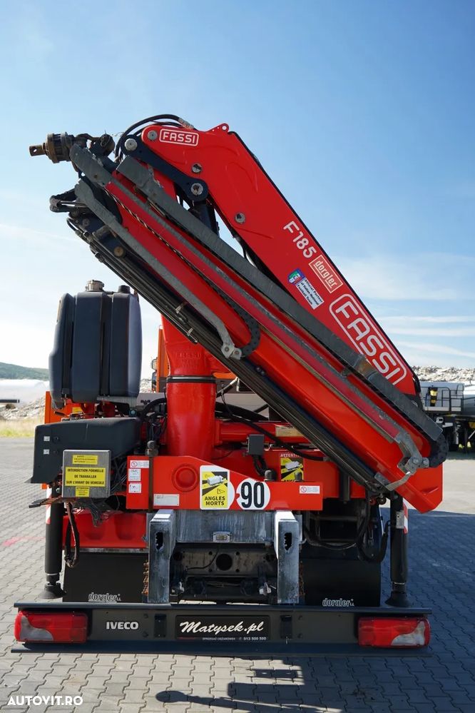Iveco STRALIS 420 / 6X2 / LIVRARE 6.5m + HDS FASSI. F185 CAPACITATE MAXIMĂ DE ÎNCĂRCARE 5750 KG / RADIOCOMANDĂ / ROTATOARE / ANVELOPE 100% / - 18