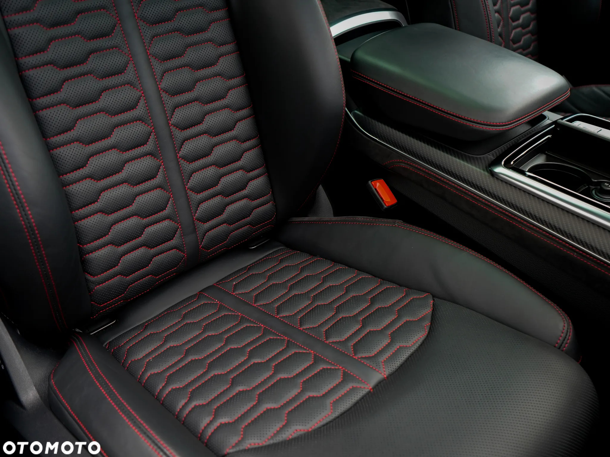 Audi RS Q8 - 33