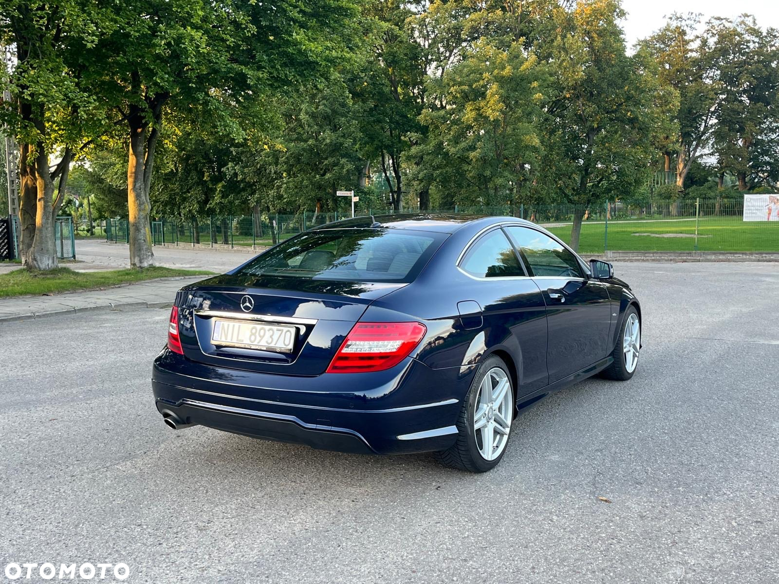 Mercedes-Benz Klasa C 180 CGI BlueEff - 2