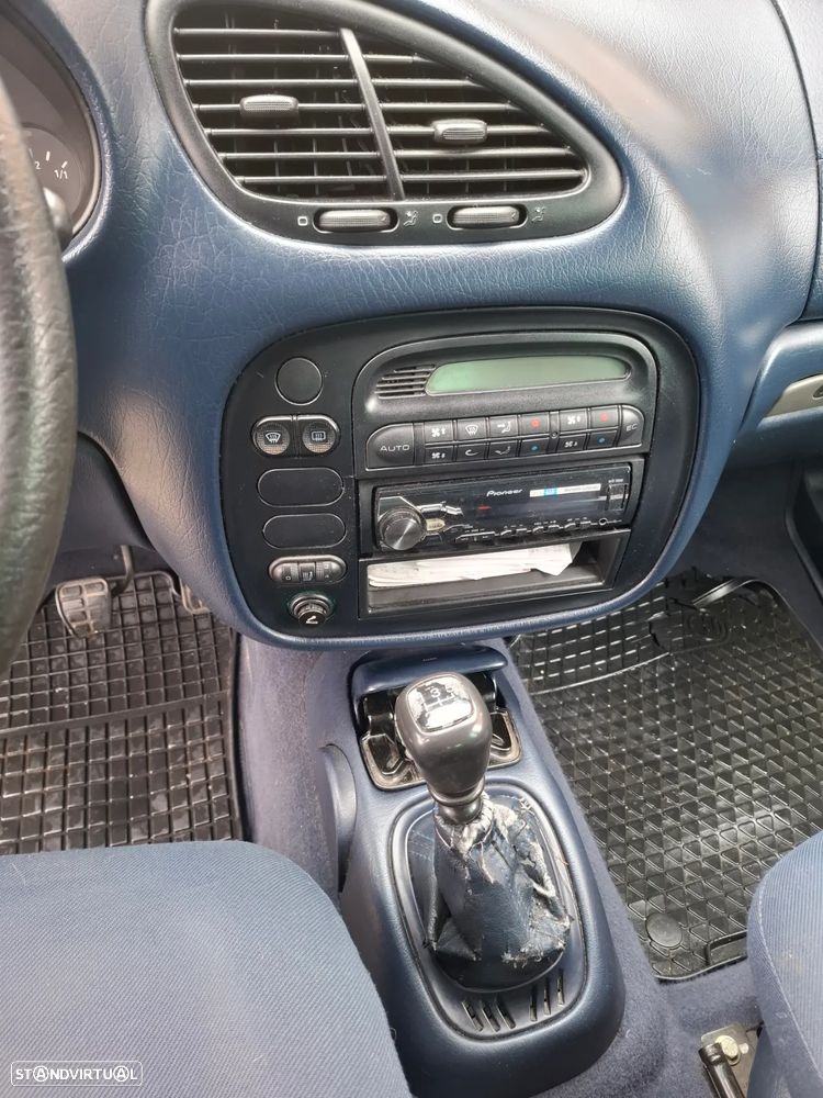 VW Sharan 1.9 TDi Confortline 7L - 6