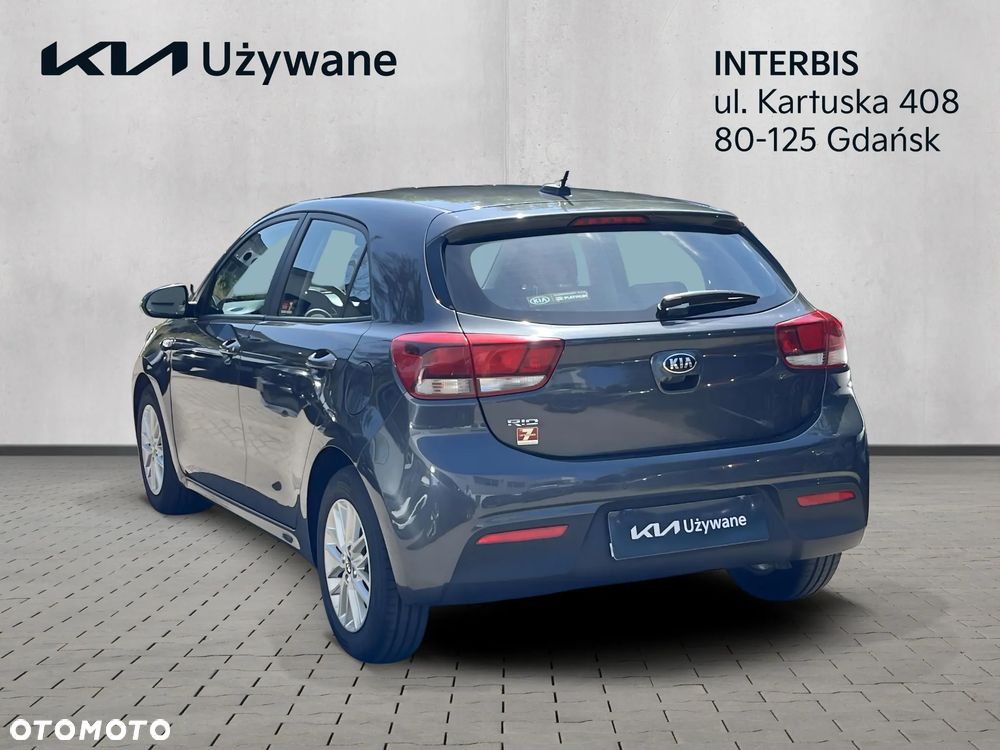 Kia Rio 1.4 L - 3