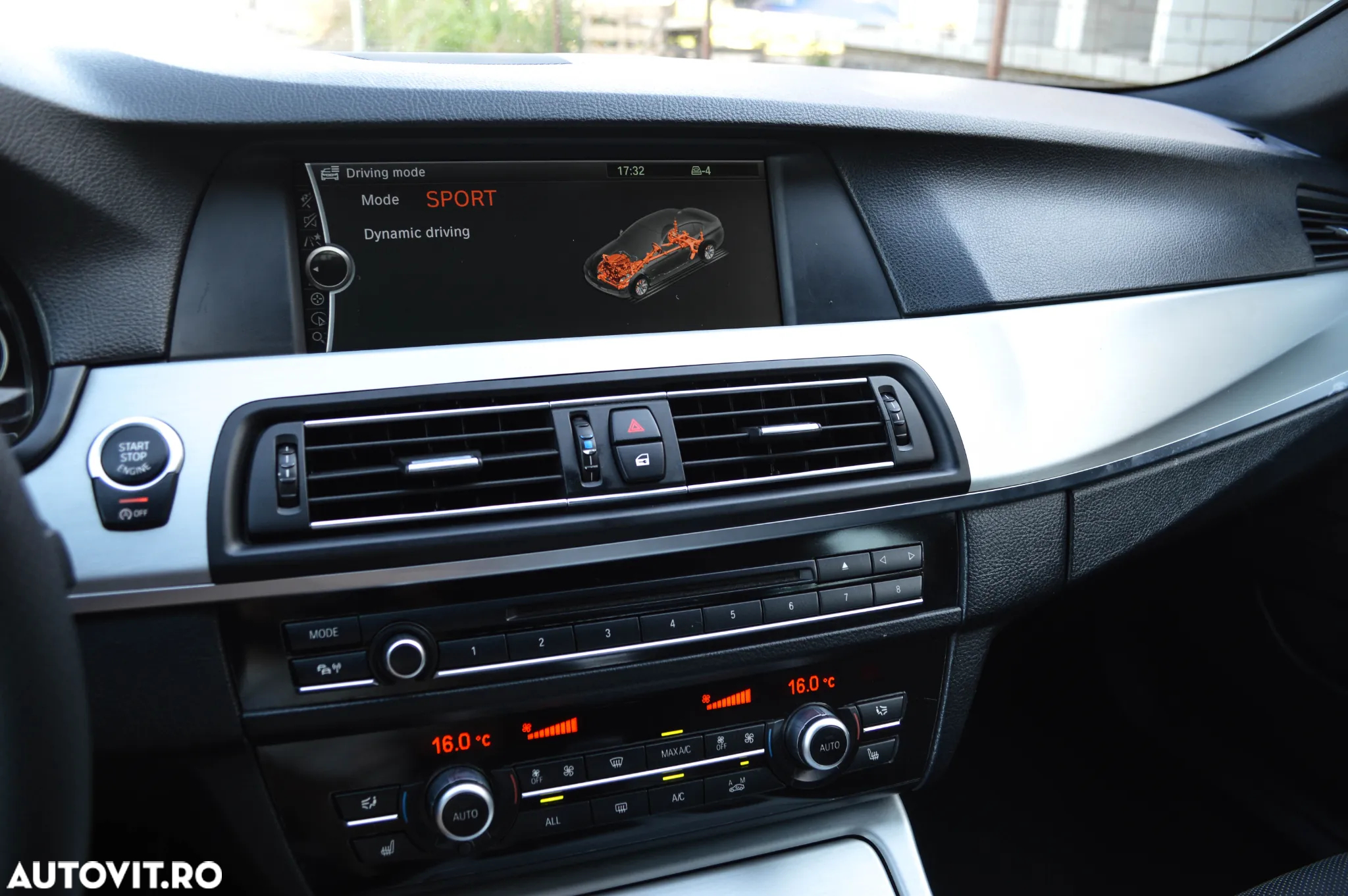 BMW Seria 5 525d xDrive Sport-Aut. - 22