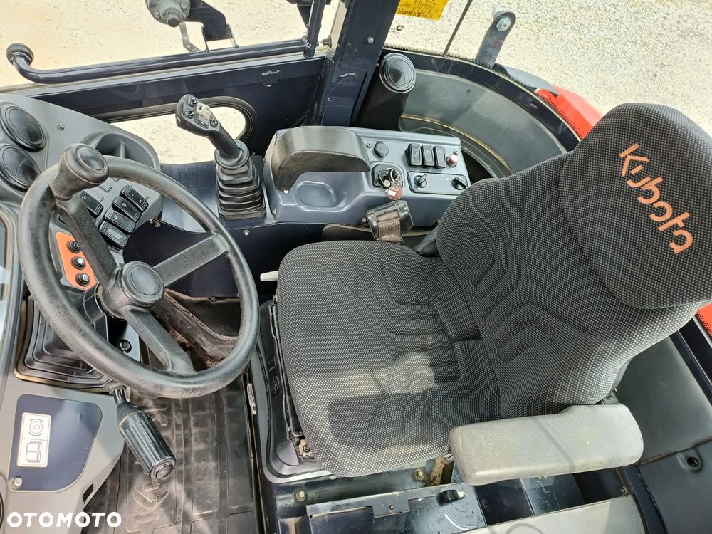 Kubota R082 - 8