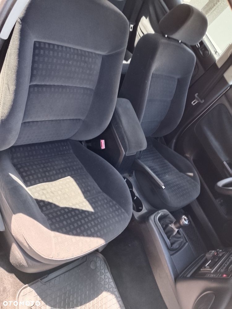 Volkswagen Passat - 7
