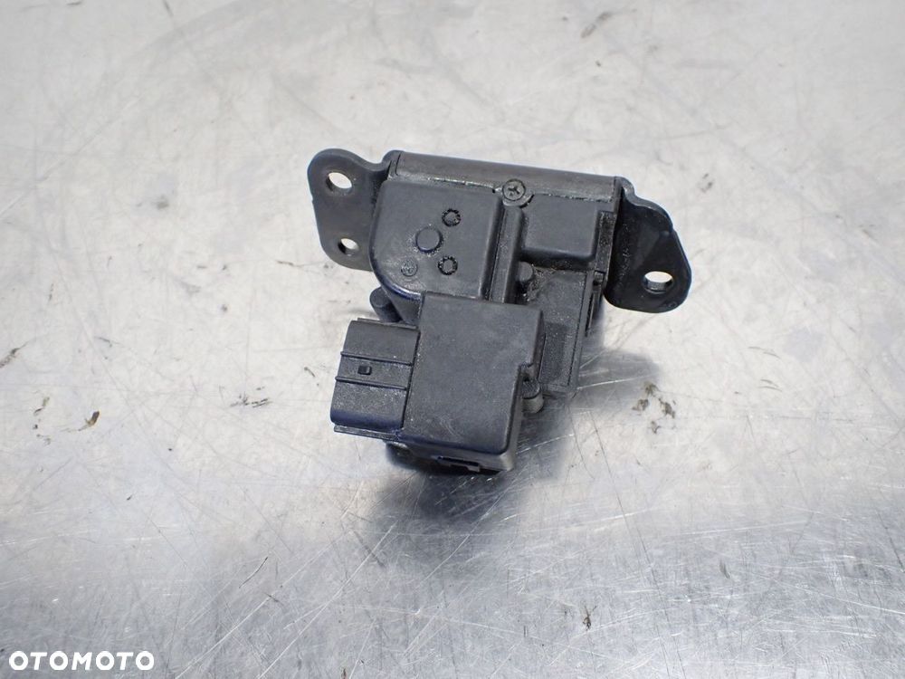 ZAMEK KLAPY BAGAŻNIKA KIA CEED - 3