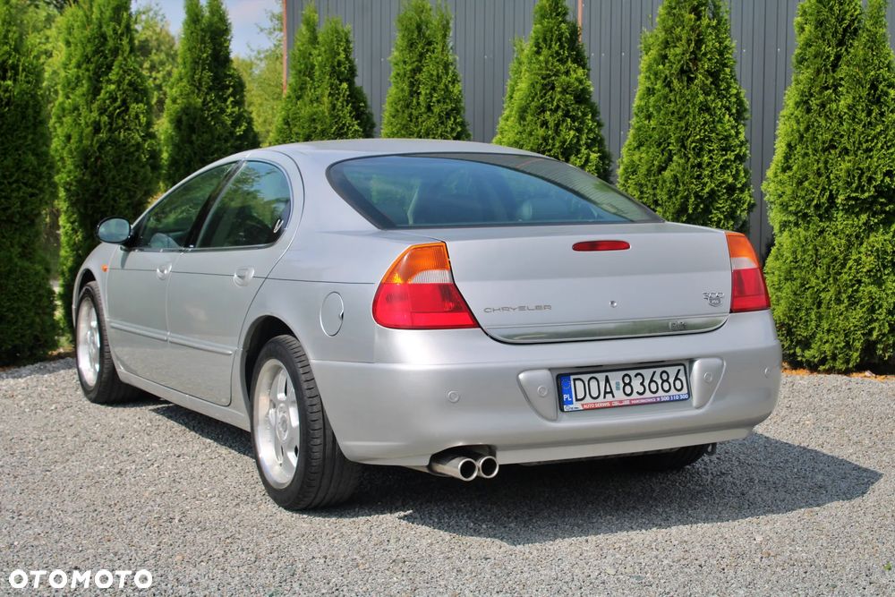 Chrysler 300M - 16