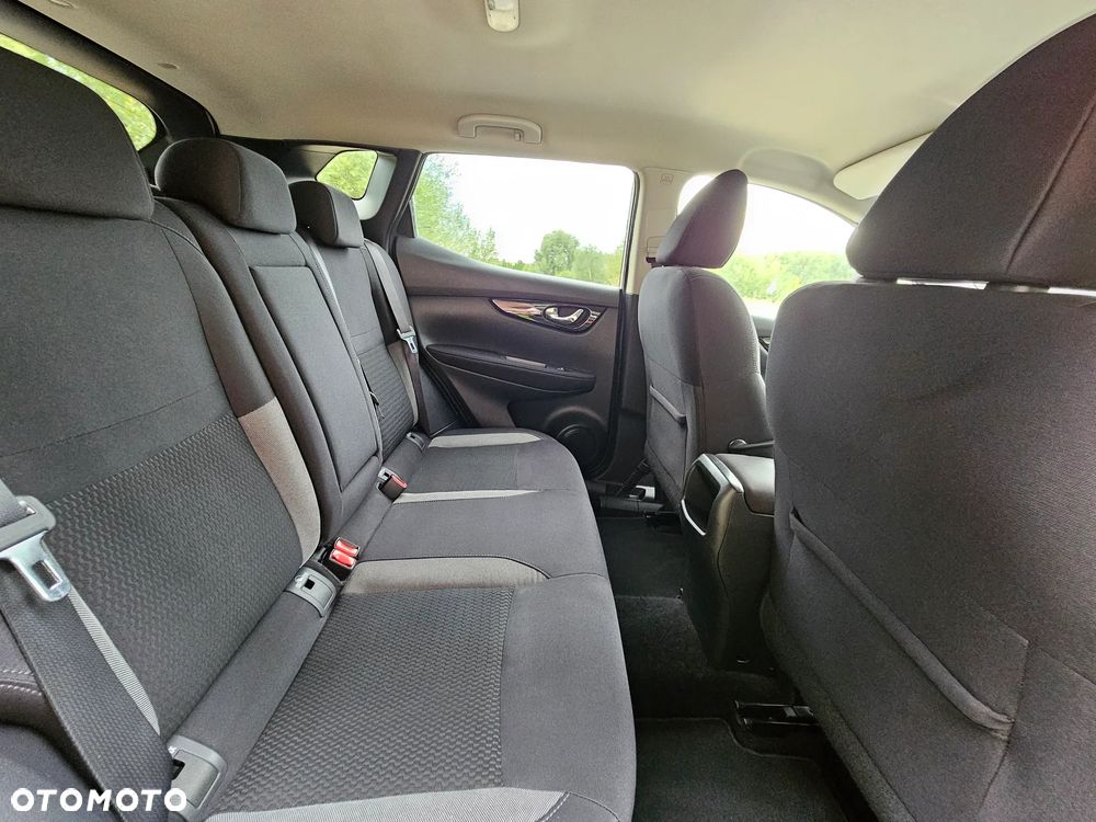 Nissan Qashqai 1.2 DIG-T N-Vision - 34