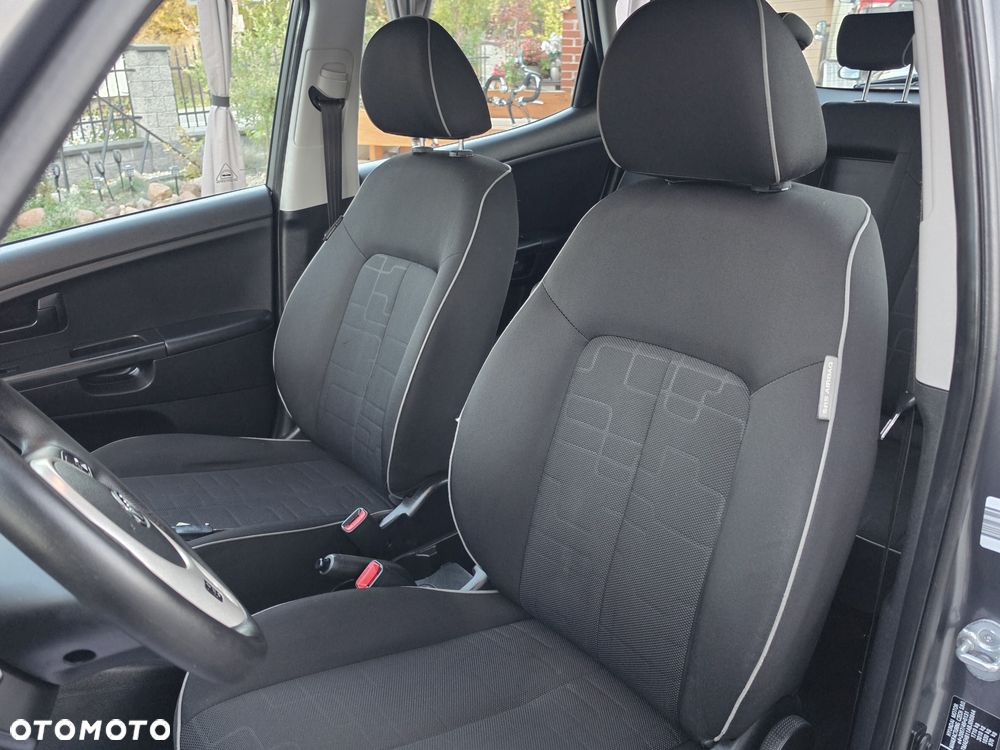 Kia Venga 1.4 CVVT Titanium Collection - 36