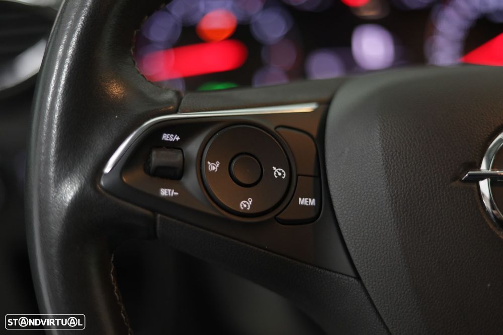 Opel Crossland 1.5 D Business - 14