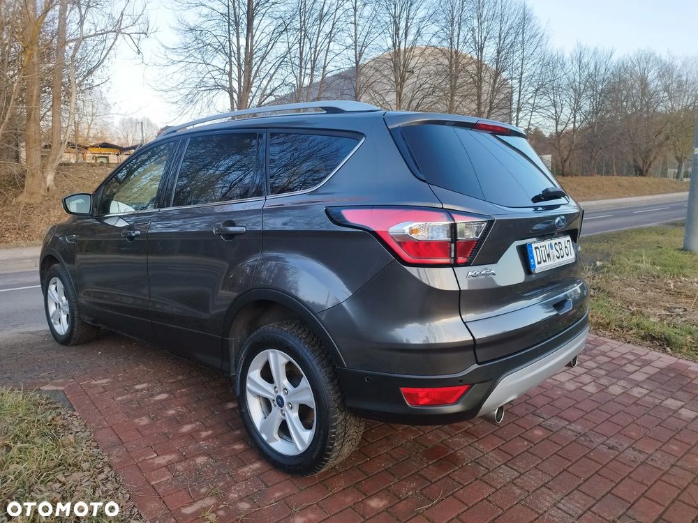 Ford Kuga - 12