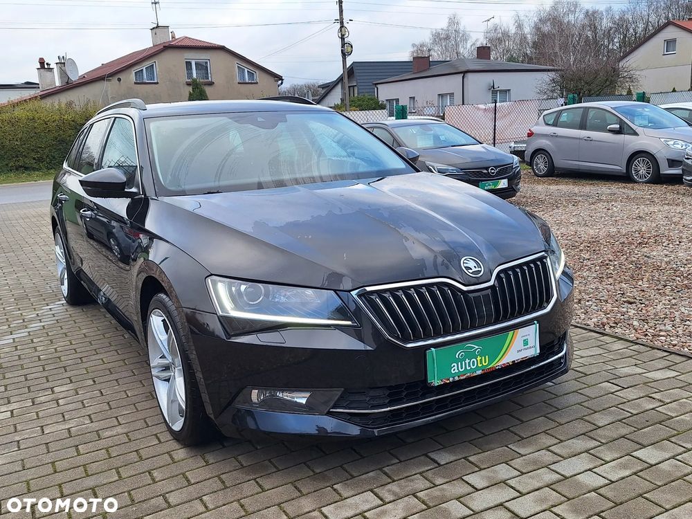 Skoda Superb 2.0 TDI DSG Style - 2