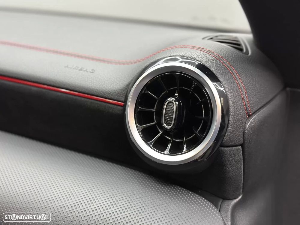 Mercedes-Benz CLA 250 e Shooting Brake AMG Line - 29