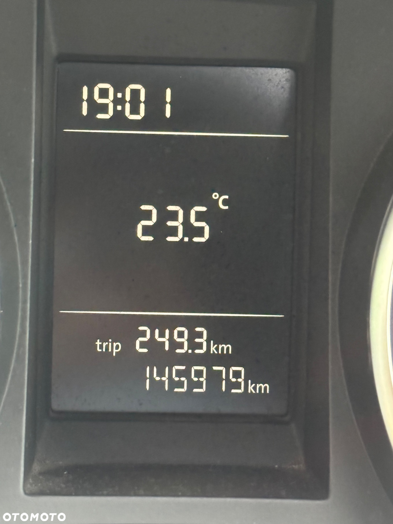 Volkswagen Golf - 11