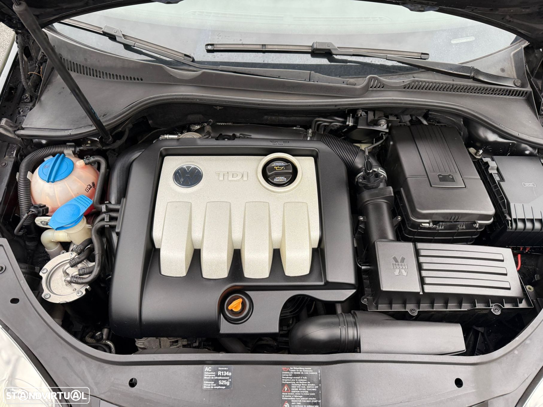VW Jetta 1.9 TDi Confortline - 13