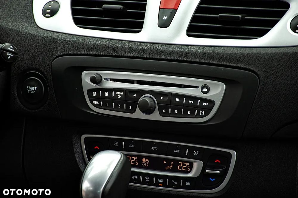 Renault Scenic 2.0 16V Privilege CVT - 26