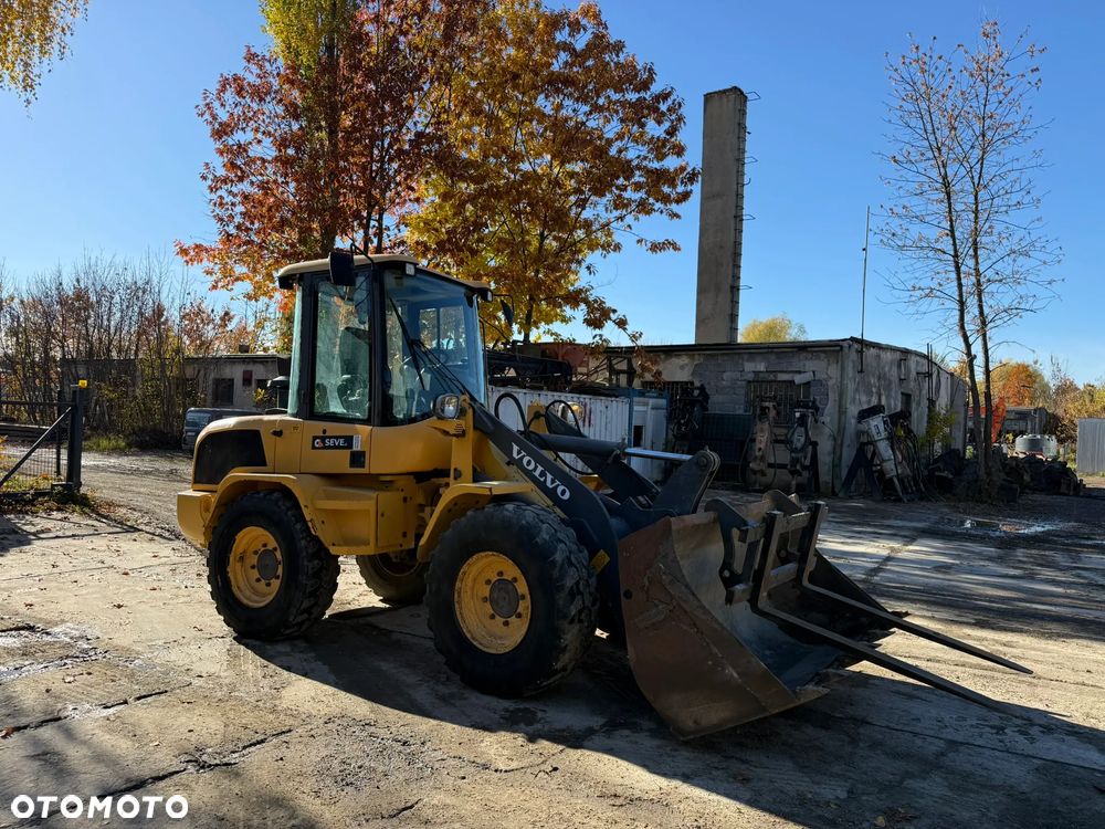 Volvo L 30 G - 6