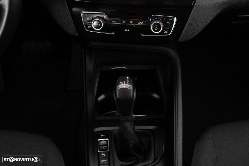 BMW X1 25 e xDrive Corporate Edition - 22