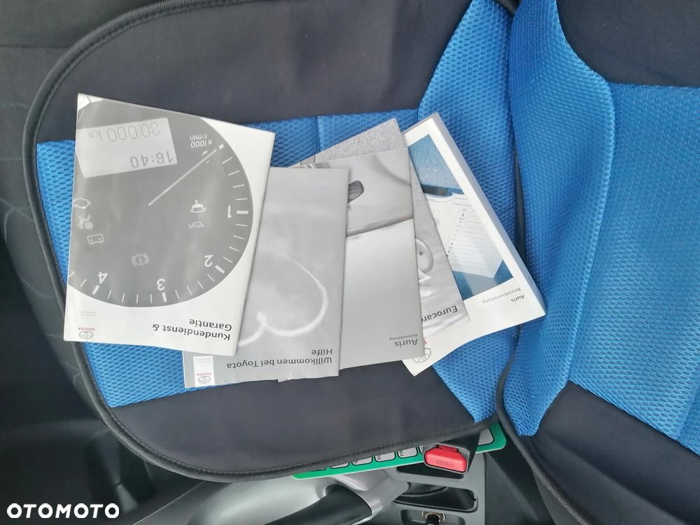 Toyota Auris 1.33 Dual-VVT-i START Edition - 28