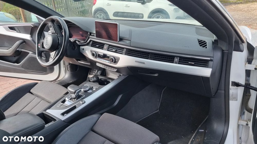 Audi A5 Coupé 2.0 TDI quattro S tronic - 24