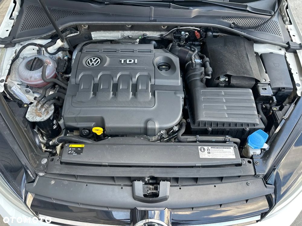 Volkswagen Golf 2.0 TDI BMT Comfortline - 9