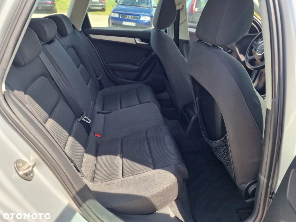 Audi A4 Avant 2.0 TDI DPF quattro Ambition - 25