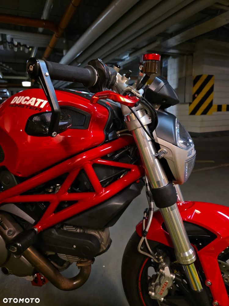 Ducati Monster - 5