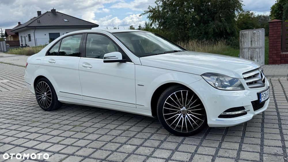 Mercedes-Benz Klasa C 180 BlueEFFICIENCY 7G-TRONIC Avantgarde - 10