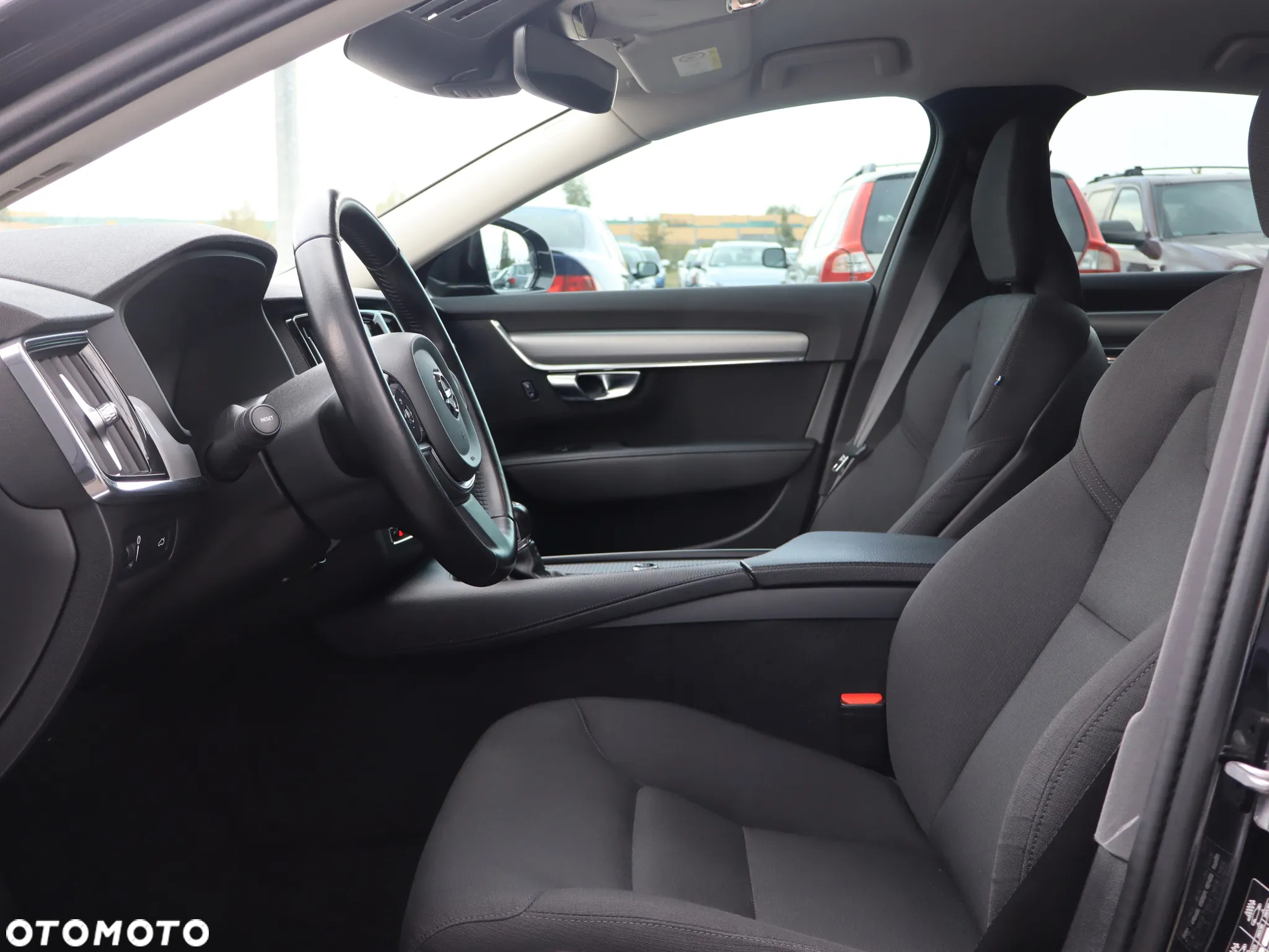 Volvo S90 D4 Momentum - 14
