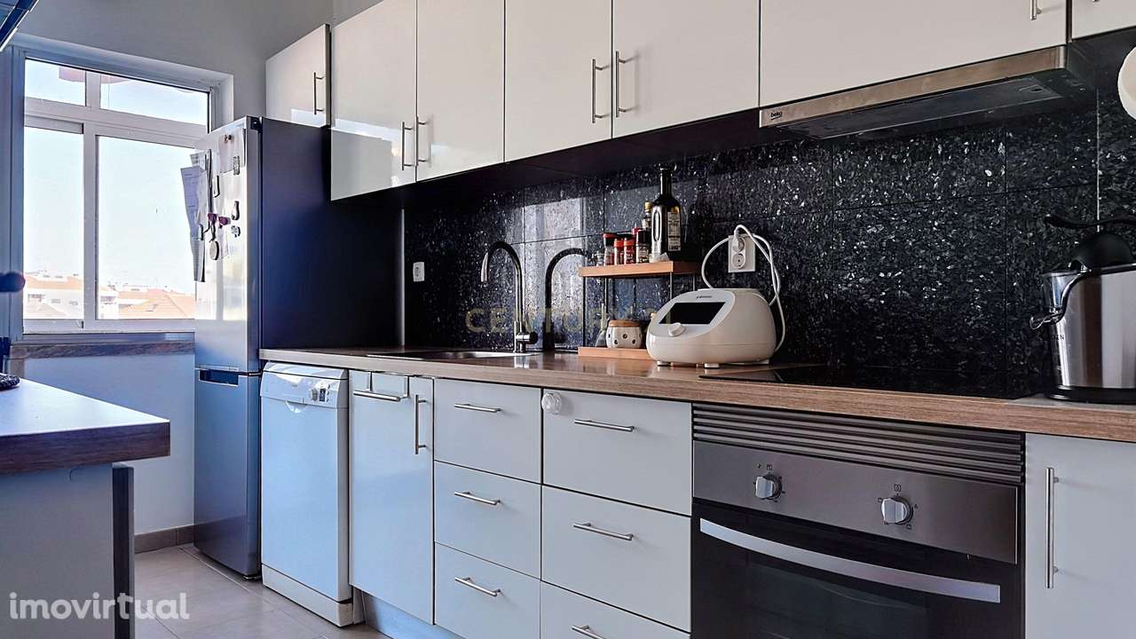 Apartamento T2 em Amora, Seixal - Oportunidade Única! - Grande imagem: 4/17
