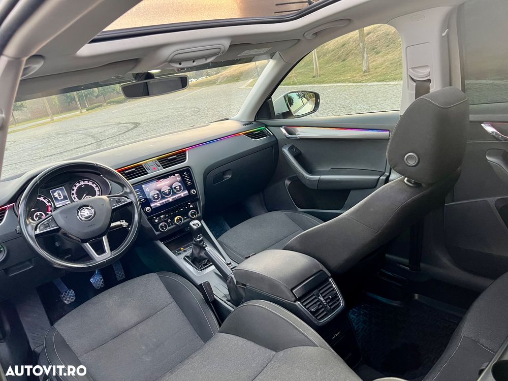 Skoda Octavia 2.0 TDI Soleil - 2