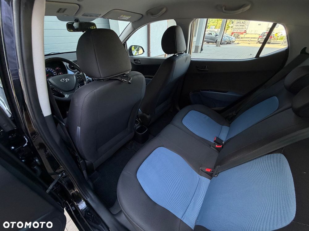 Hyundai i10 1.2 Black Line - 12
