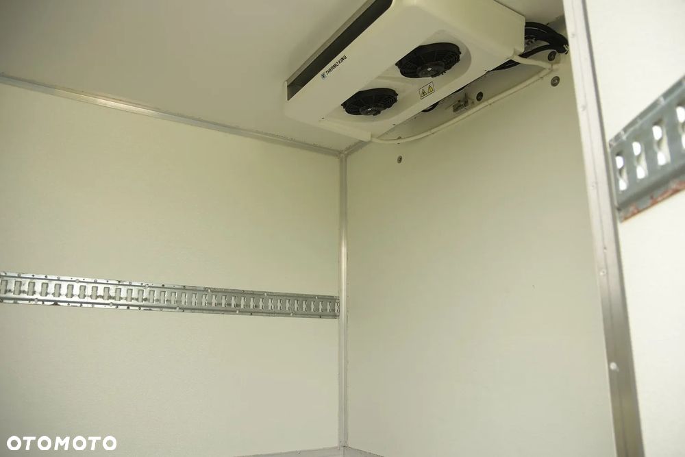 Iveco DAILY/MROŹNIA/CHŁODNIA/IZOTERMA/ZASILANIE 230V/THERMO KING/IGLOCAR/SALON POLSKA/SERWIS IVECO - 19