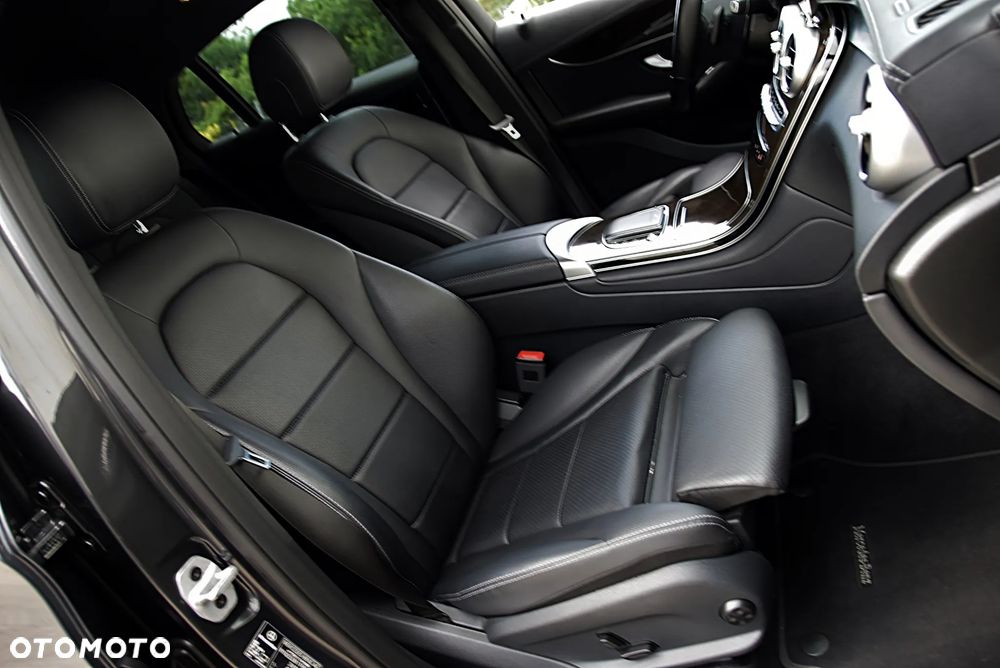 Mercedes-Benz GLC 200 4Matic 9G-TRONIC - 19
